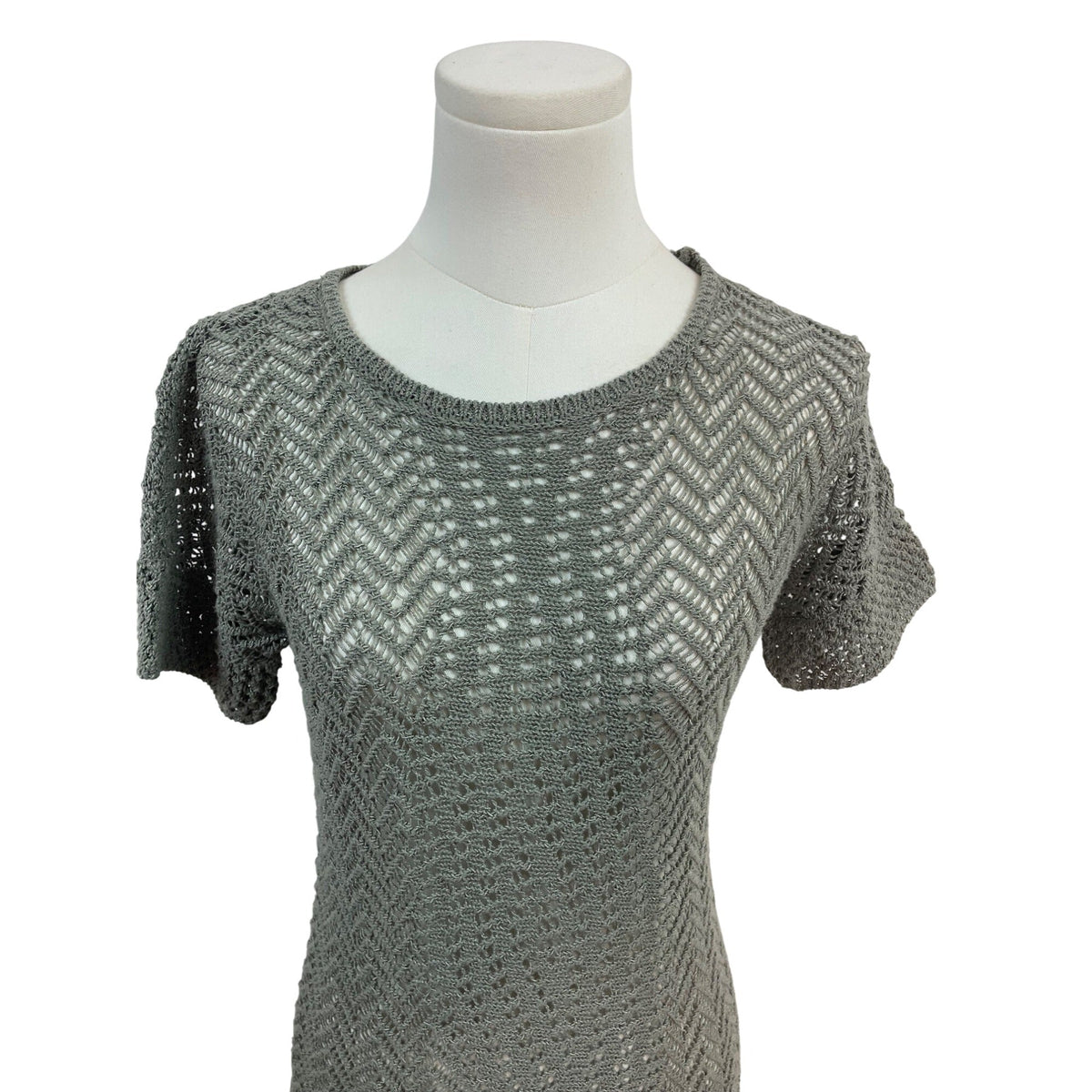 Chicos Open Knit Short Sleeve Sweater Top Gray Chevron Pattern Size 00