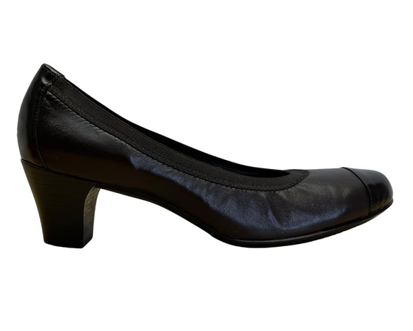 Munro American Brown Leather Patent Finish Cap Toe Slip On Pumps Size 7M - New