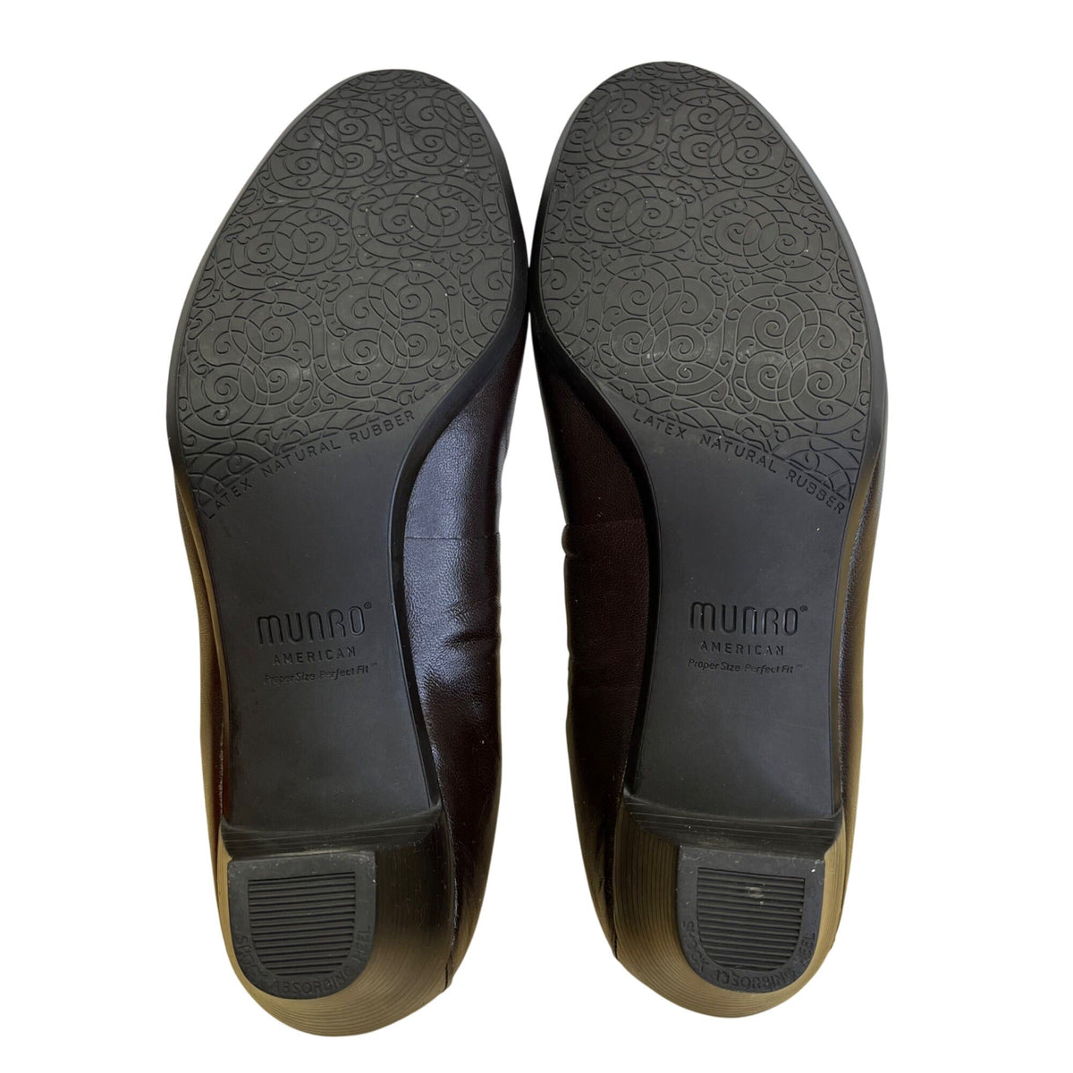 Munro American Brown Leather Patent Finish Cap Toe Slip On Pumps Size 7M - New