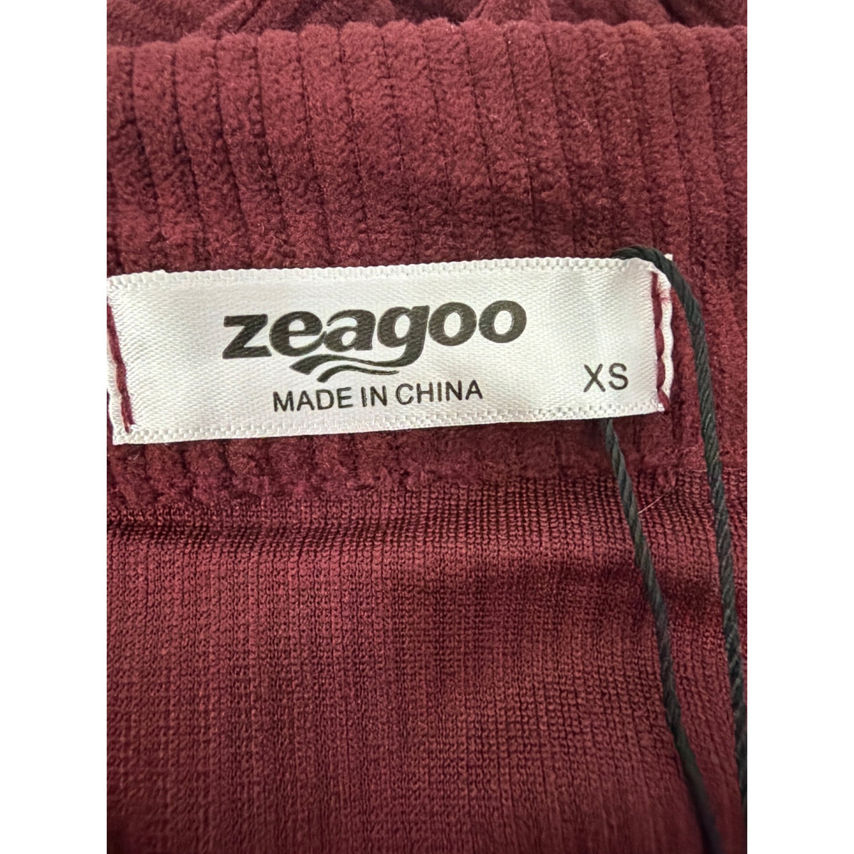 Zeagoo Womens Burgundy Corduroy Button-Up Jacket XS Lightweight Cuffed Long Sleeves Front Pocket Design