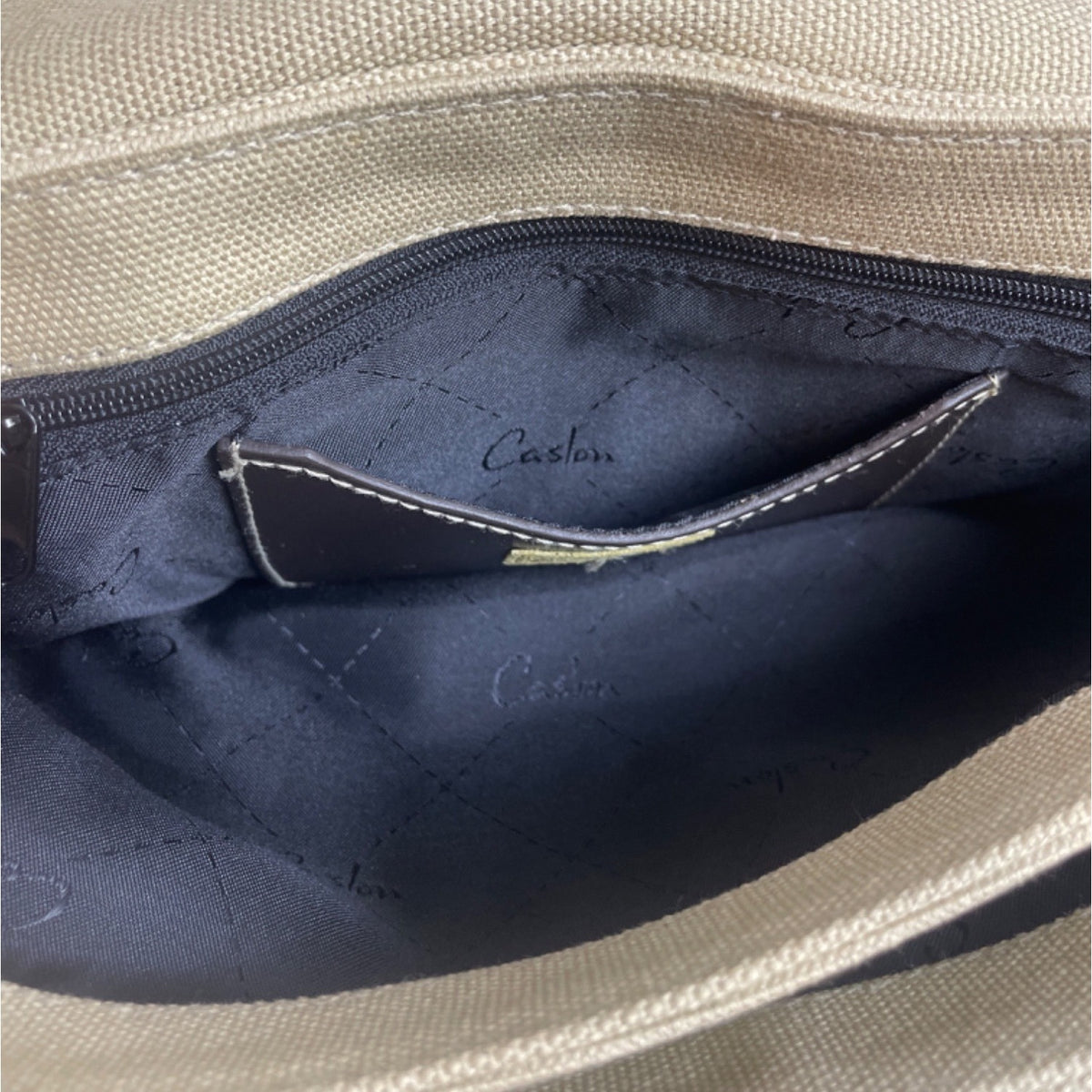 Caslon Women's  Beige and Brown Leather Shoulder Flap Bag Sz M