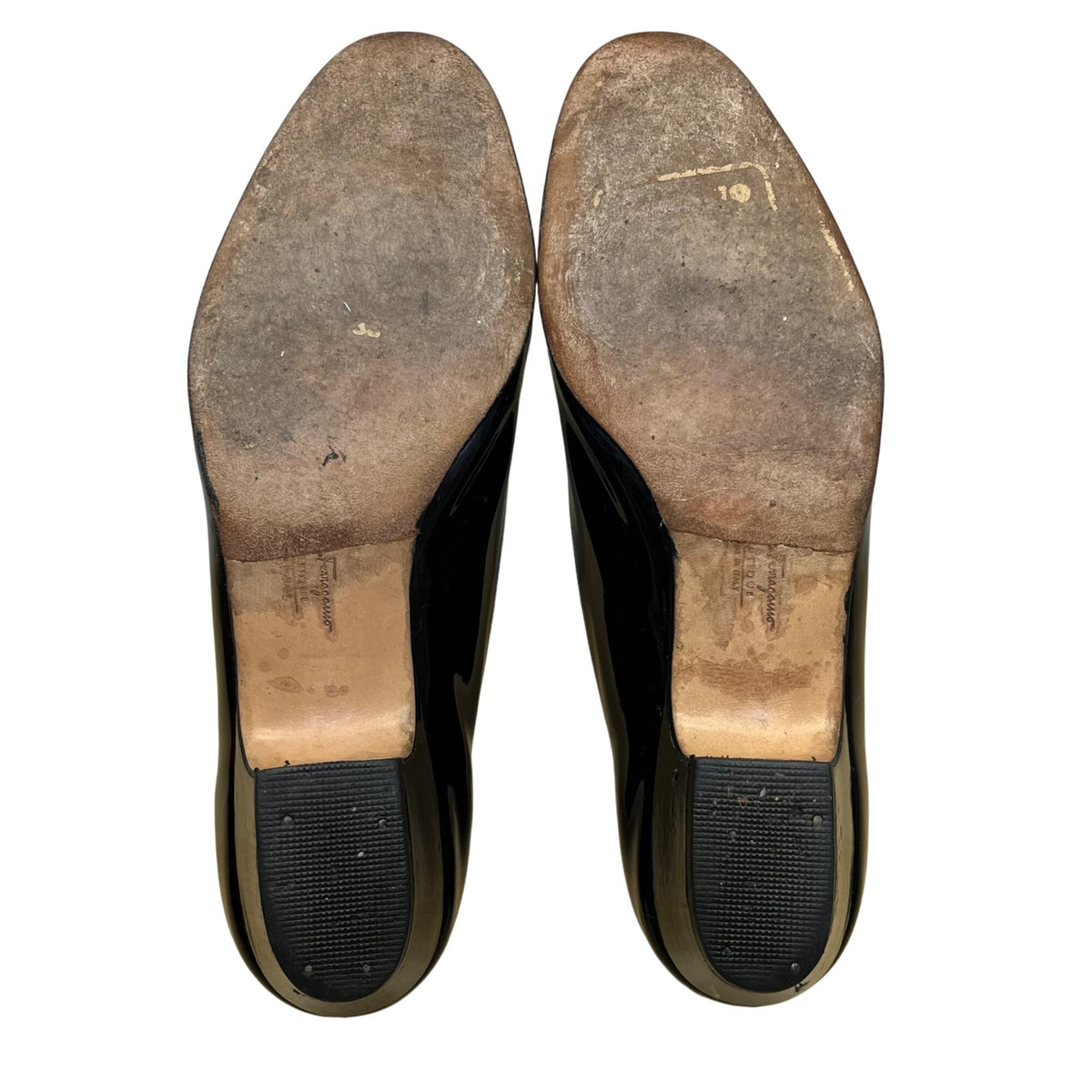 Salvatore Ferragamo Women’s Black Patent Leather Low Heel Lillaz Pumps Size 8.5B