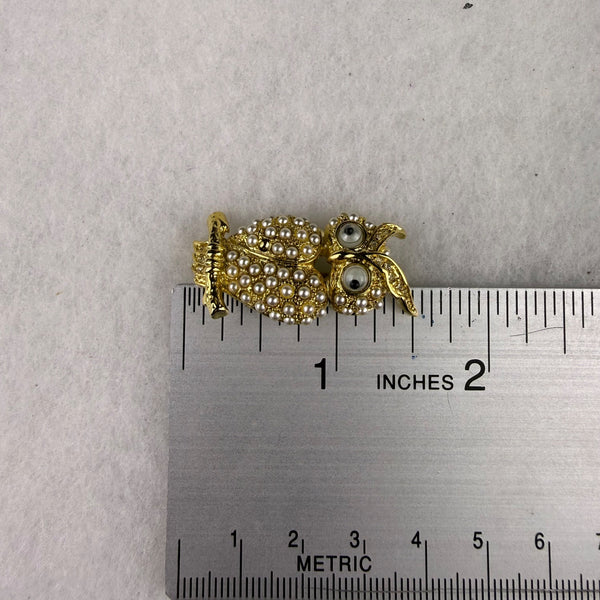 Gold Tone Vintage Owl Brooch Pin Womens Faux Pearl Studded Jewelry