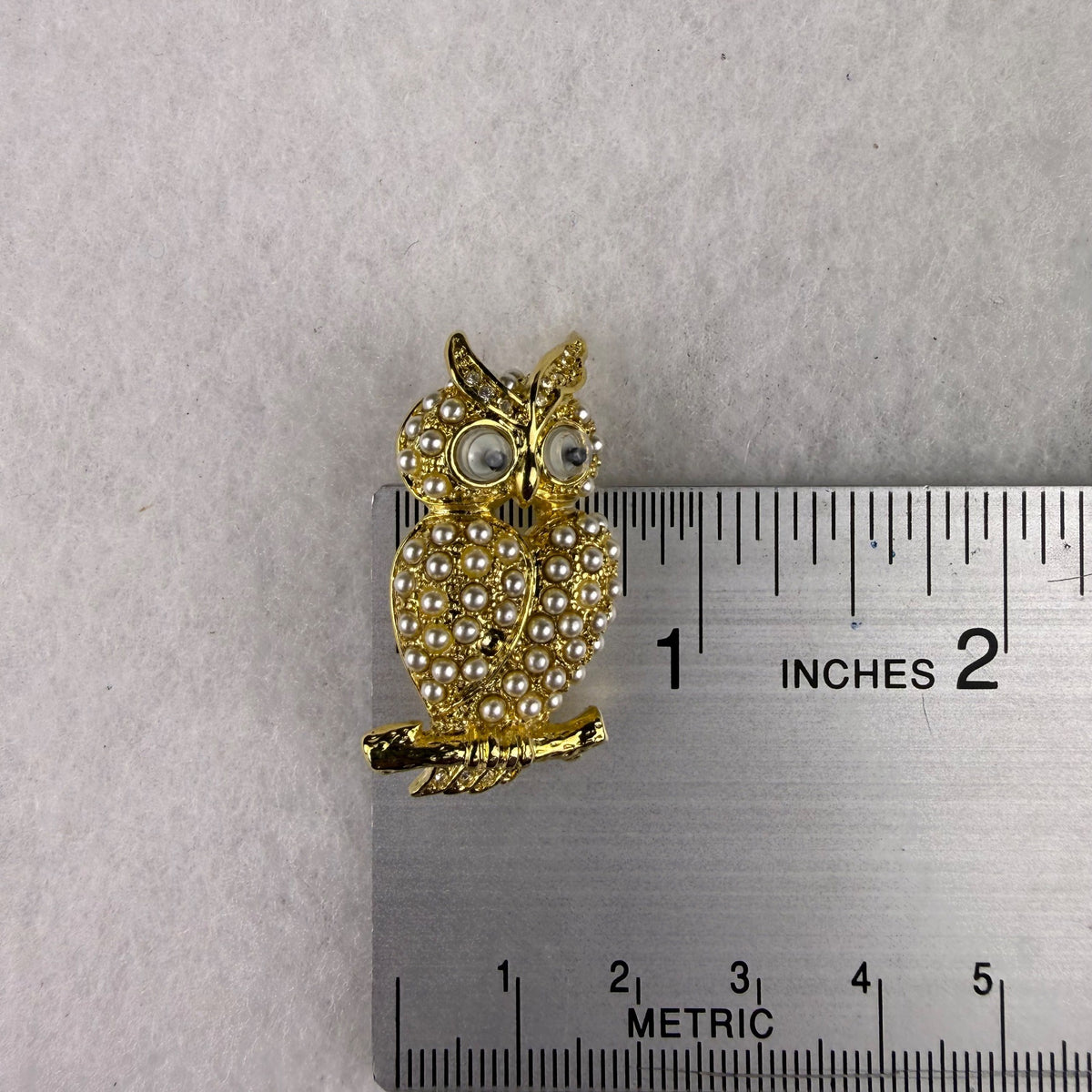 Gold Tone Vintage Owl Brooch Pin Womens Faux Pearl Studded Jewelry