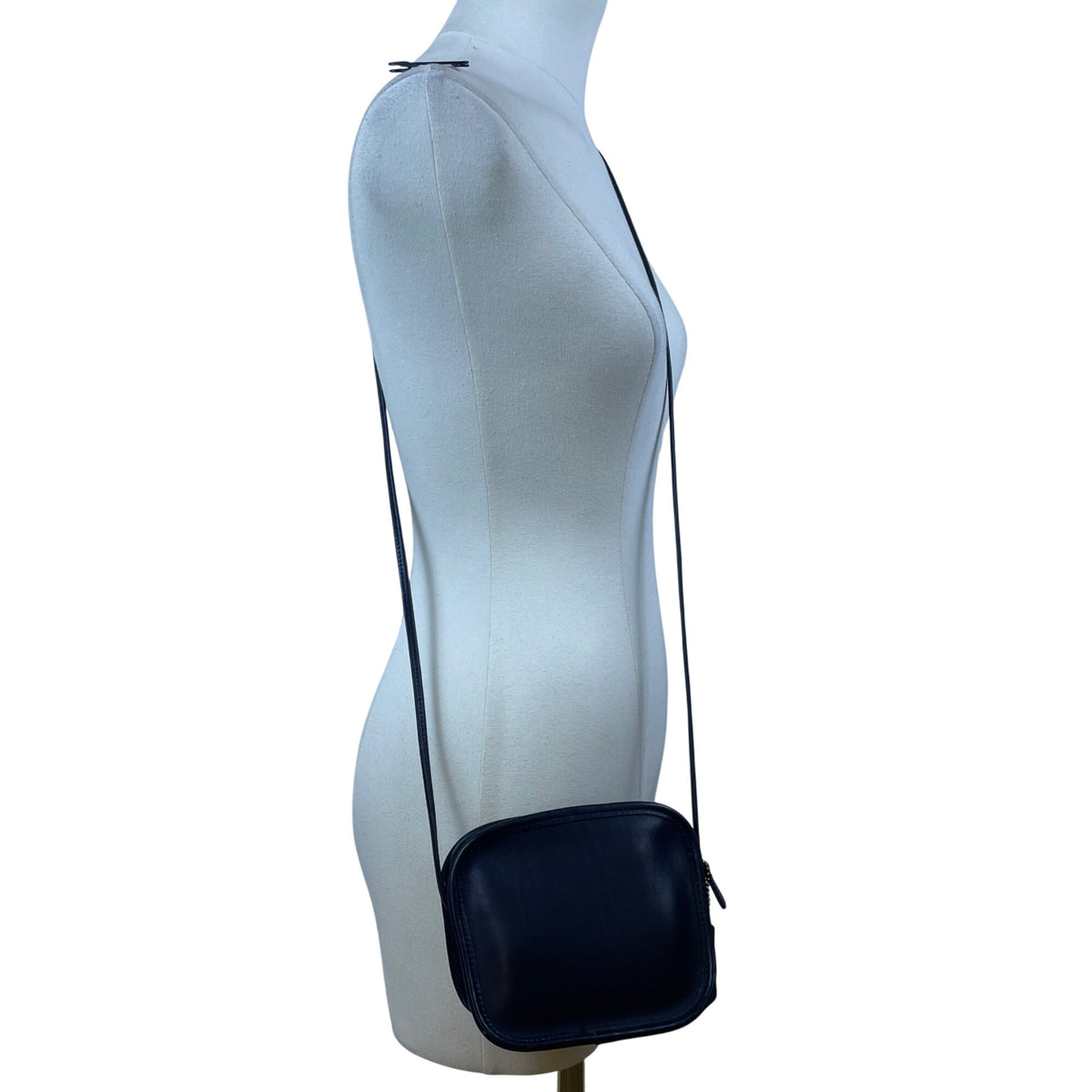 Coach Women’s Black Leather Compact Design Adjustable Strap Crossbody Bag