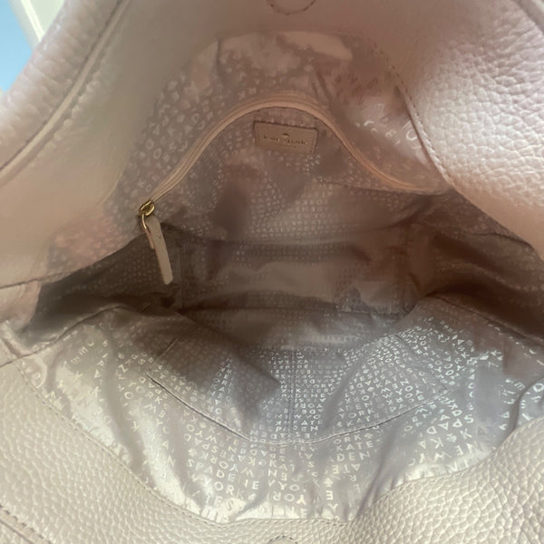 Kate Spade New York Beige Pebbled Leather Tassel Detail Crossbody Bag  Size M