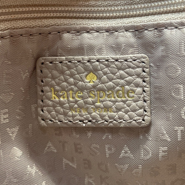 Kate Spade New York Beige Pebbled Leather Tassel Detail Crossbody Bag  Size M