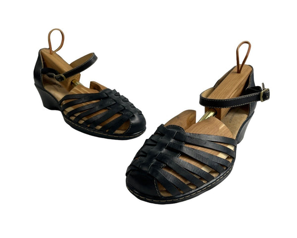 SoftSpots Women's Black Leather Strapped Sandals Sz 10W