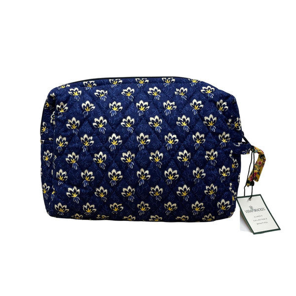 Vera Bradley Women’s Blue Cotton Floral Pattern With Zipper Closure Duffel Bag