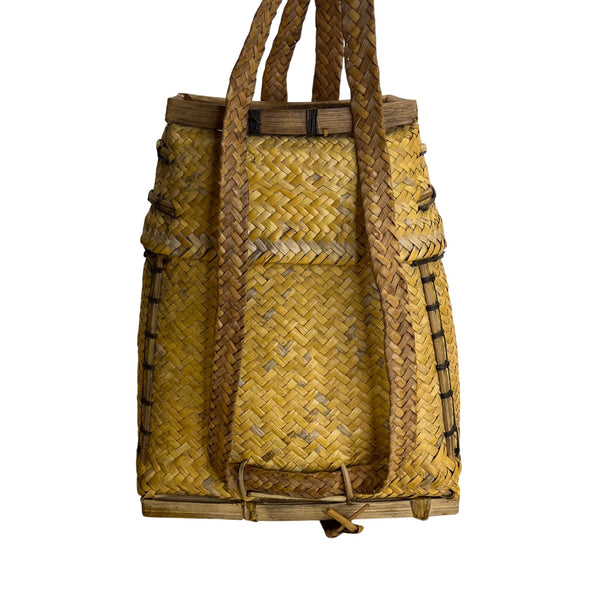 Vintage Handcrafted Philipines Natural Woven Straw Pasikin Basktet Size S