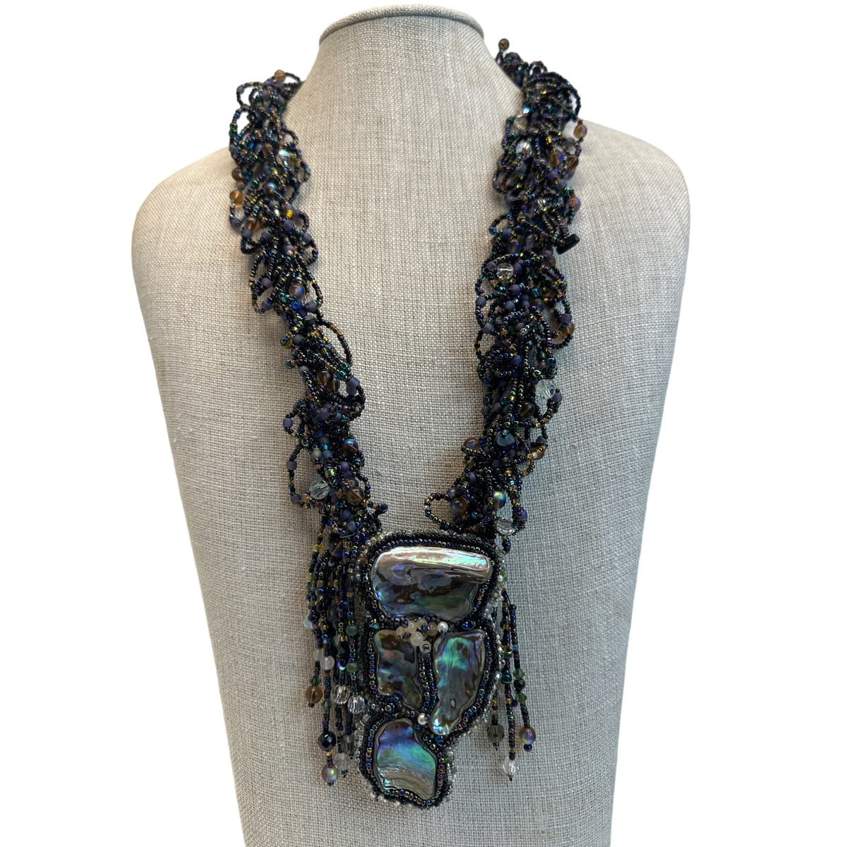 Vtg Handmade WRKing Signed 1995 Iridescent Shell Pendant Beaded L Necklace 24in