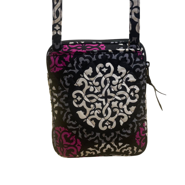 Vera Bradley Women’s Black & Pink Quilted Floral Patterned Crossbody Bag Size S