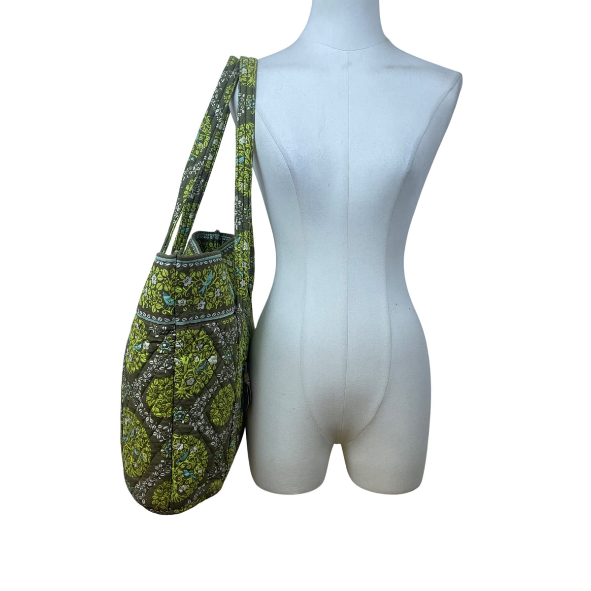 Vera Bradley Women’s Green Brown Quilted Floral Pattern Zipper Pocket Tote Bag