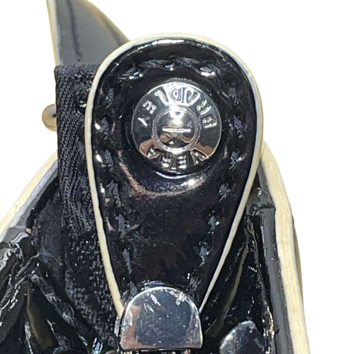 Vera Bradley Women’s Black Quilted Adjustable Strap Front Pockets Crossbody Bag