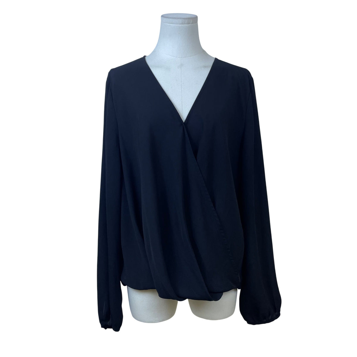 Banana Republic Women's Black Polyester V Neck Wrap Blouse Long Sleeve Size XL