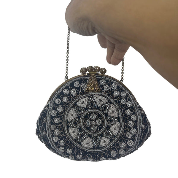 Vintage Mona-Lise Women's Black Beaded Pearl Closure Evening Pouch Sz S