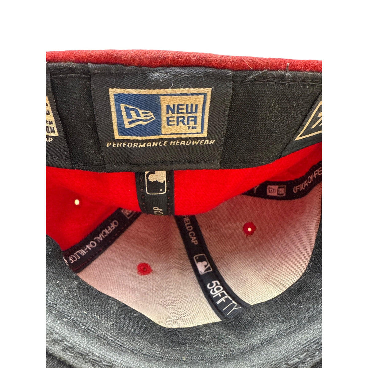 New Era 59Fifty Philadelphia Phillies Red Baseball Cap MLB Logo Size 7 1/2