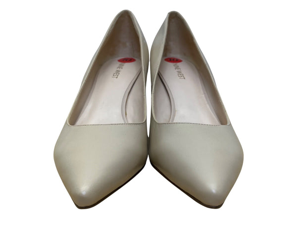 Nine West Women’s Beige Leather Pointed Toe Nydia Kitten Heel Pumps Size 10M