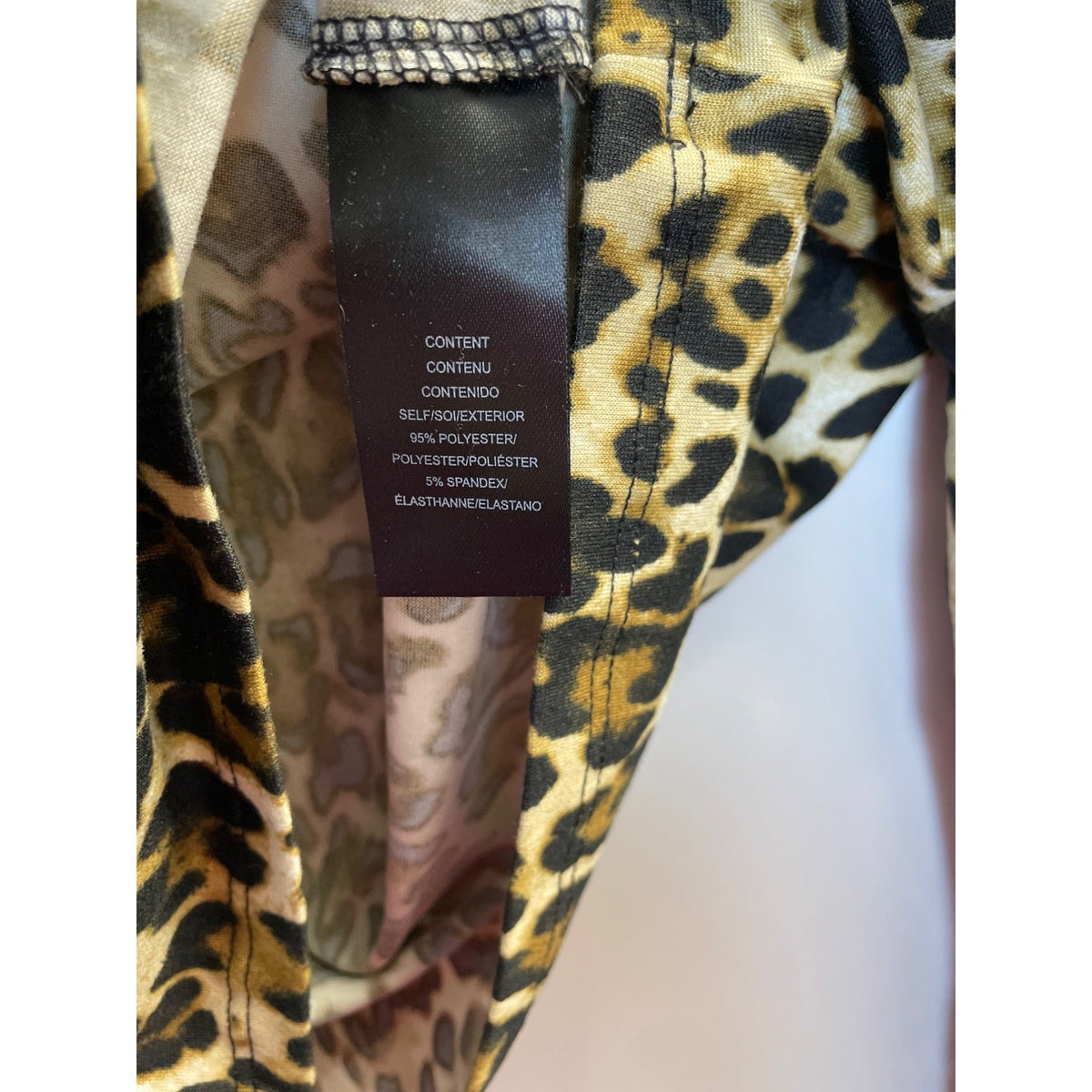 WAYF XS Leopard Print Long Sleeve Cropped Top Polyester/Spandex Lightweight Stretchy