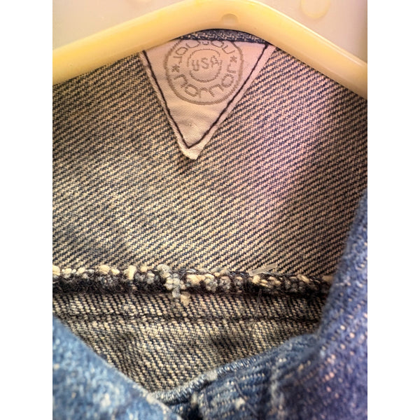 Sleeveless Blue Denim Mens Vest With Front Pockets Snap Closure And Elastic Hem Trim