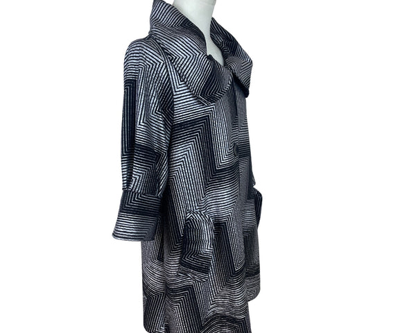 Damee Women's Black & White Geometric Print Jacket Size S