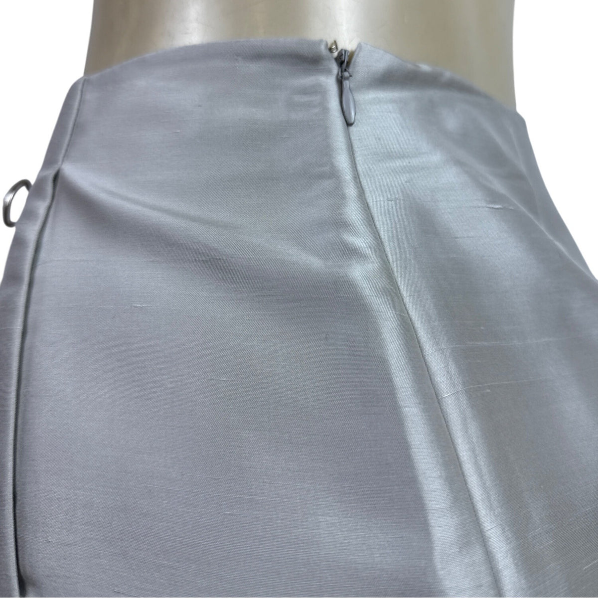 Ann Taylor Silver High-Waisted Pencil Skirt With Back Slit Sz 8