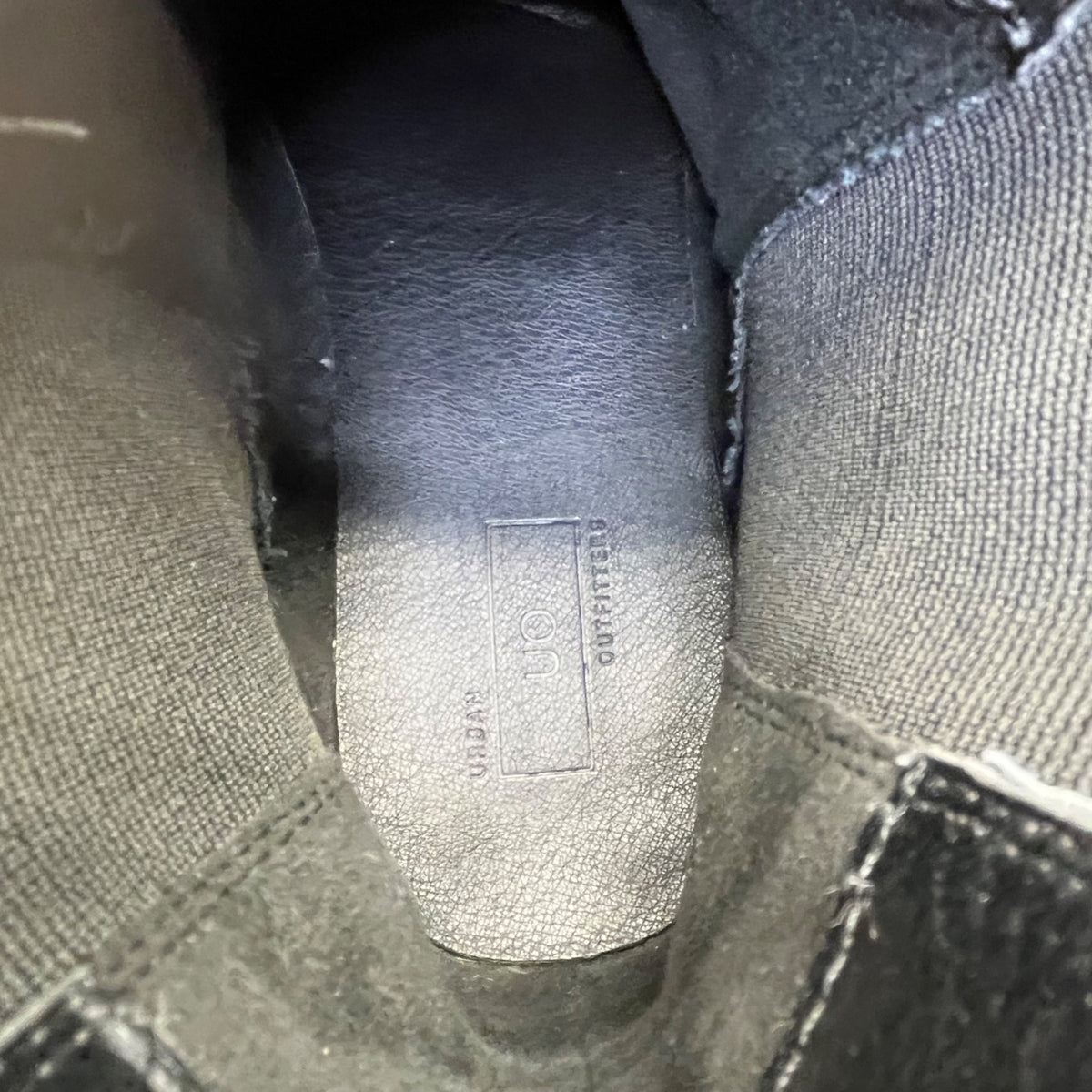 Urban Outfitters Women’s Black Suede Chunky Sole Chelsea Boots Size 8 US