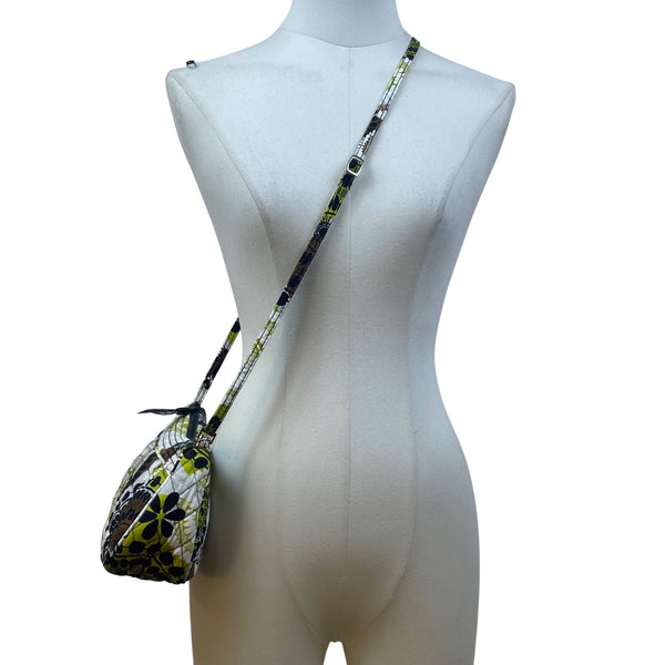 Vera Bradley Women’s Multicolor Floral Print Quilted Adjustable Strap Clutch Bag