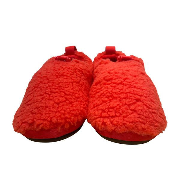 UGG Women’s Red Fleece-Lined Warm Sherpa Style Indoor Slip-On Slippers Size 6