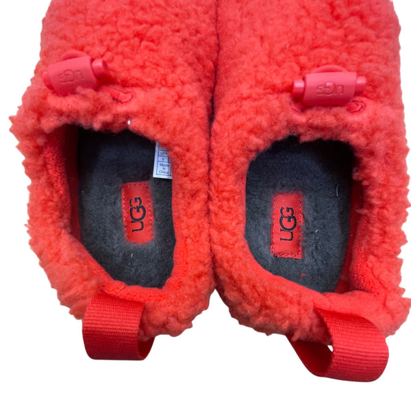 UGG Women’s Red Fleece-Lined Warm Sherpa Style Indoor Slip-On Slippers Size 6