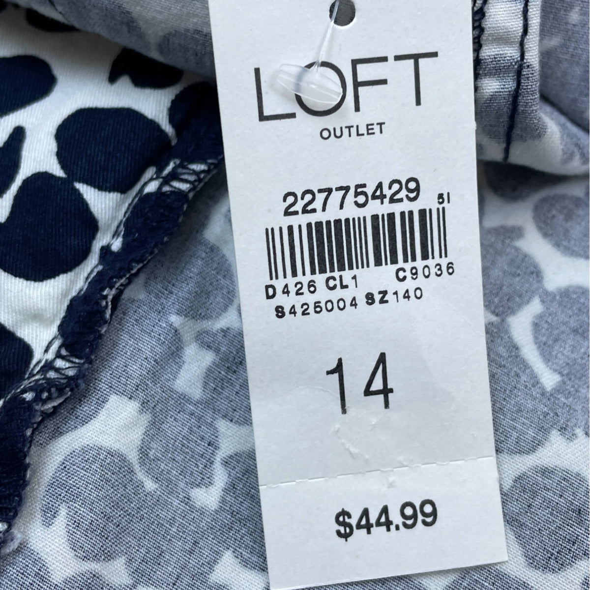 Loft Womens Navy & White Cargo ShortsAnimal Print Pattern Size 14 - New