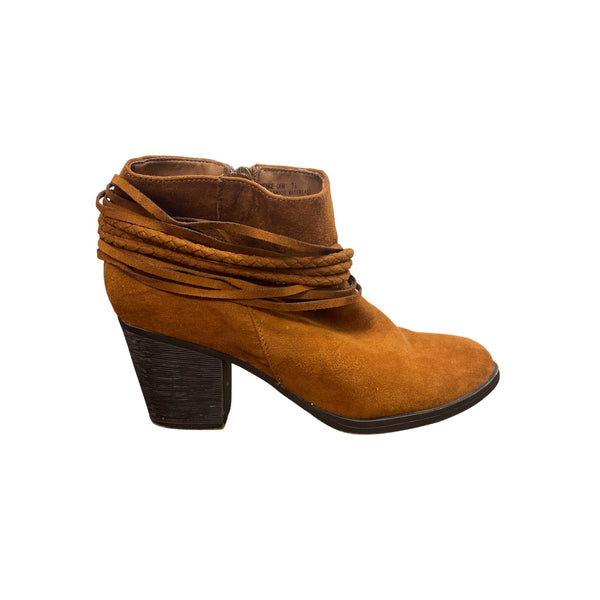 Bamboo Womens Tan Suede Ankle Boots With Braided Wrap & 3-Inch Block Heel Size 7.5