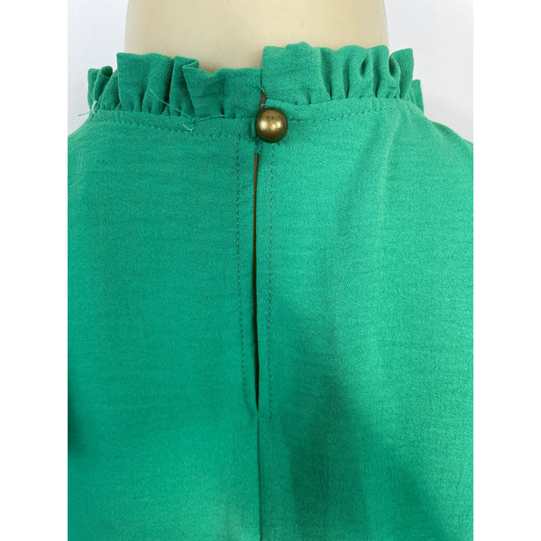 Sleeveless Green Ruffle Neck Top By Rielle Size S - New