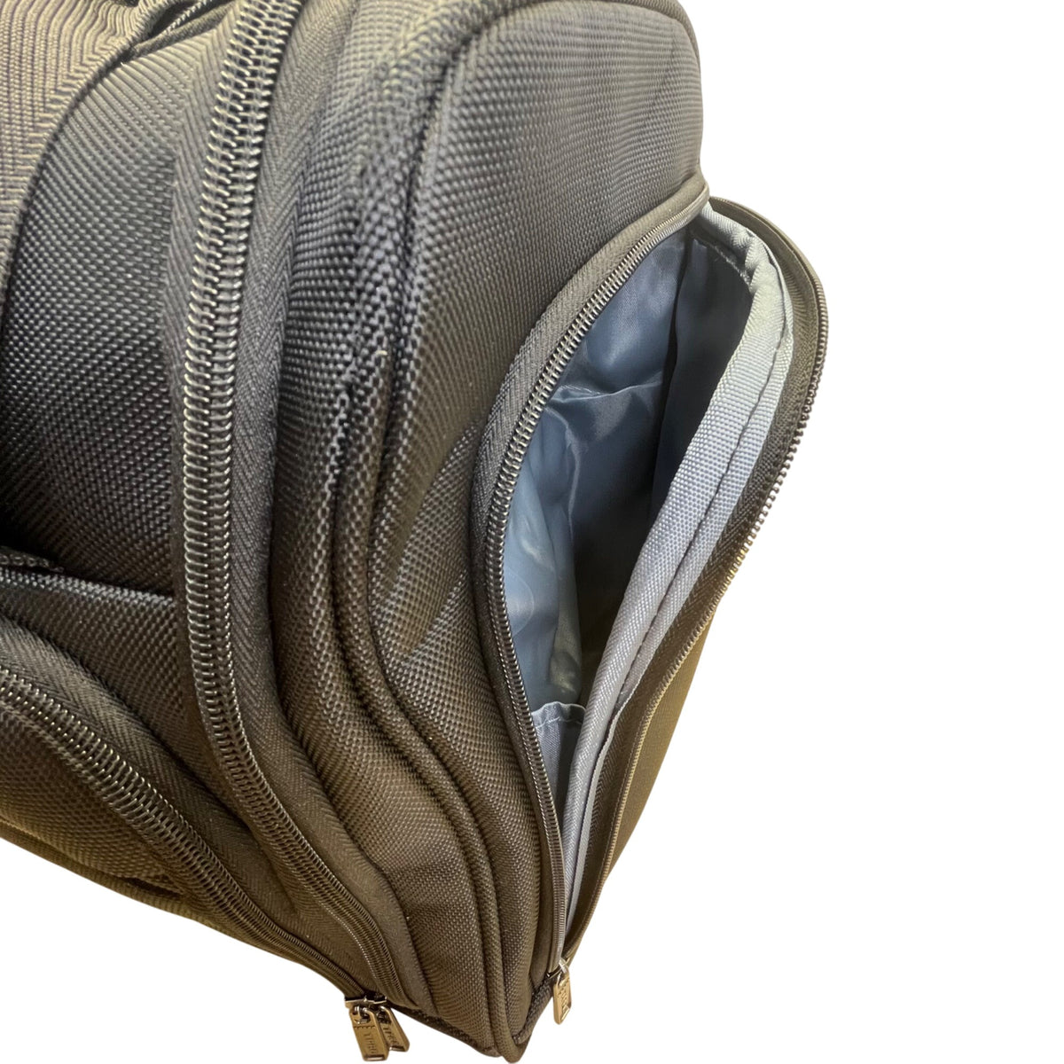 Travelers TPRC Black 2-In-1 Rolling Carry-On Bag With USB Port