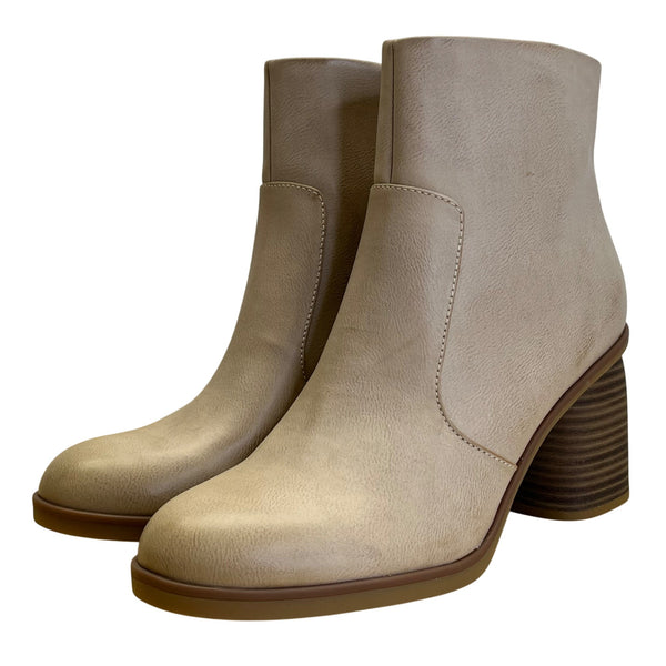 Korks Women’s Cream PU Leather Destiny Stacked Block Heel Ankle Boots Size 10M