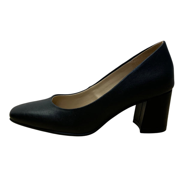 Naturalizer Women’s Black Smooth Faux Leather Warner Block Heel Pumps Size 6M