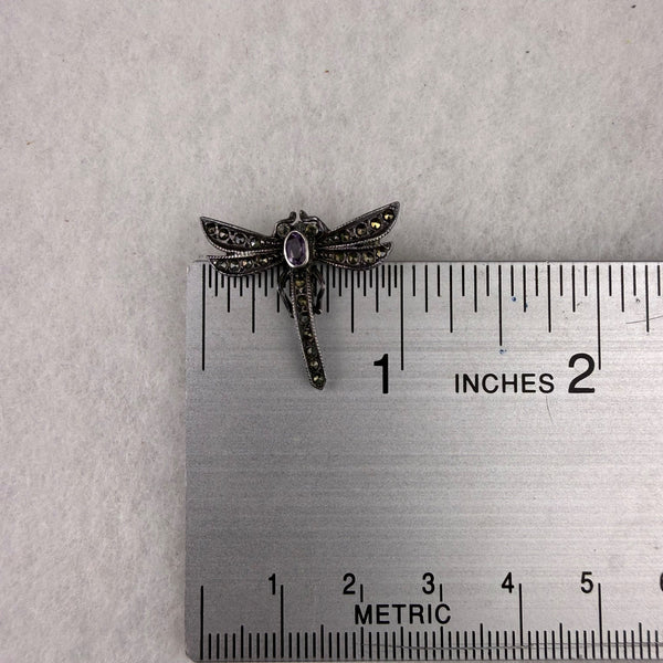 Vintage Unknown Womens Silver Tone Insect Dragonfly Brooch With Purple Stone