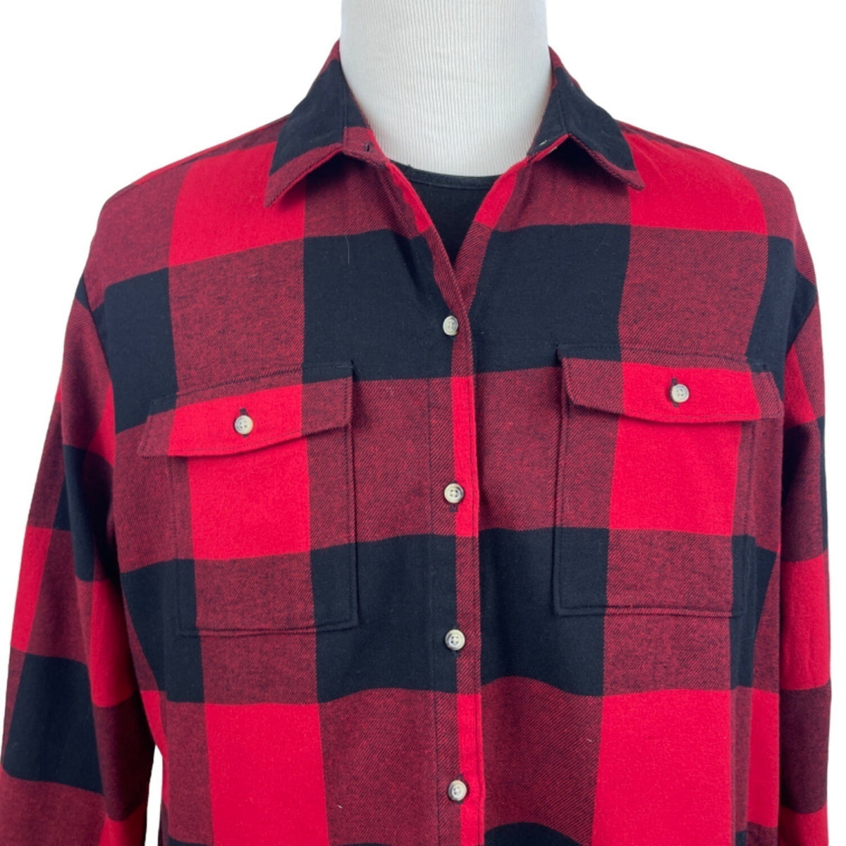Old Navy Women's Black Red Flannel Plaid Long Sleeve Shirt Sz L Petite - NWT