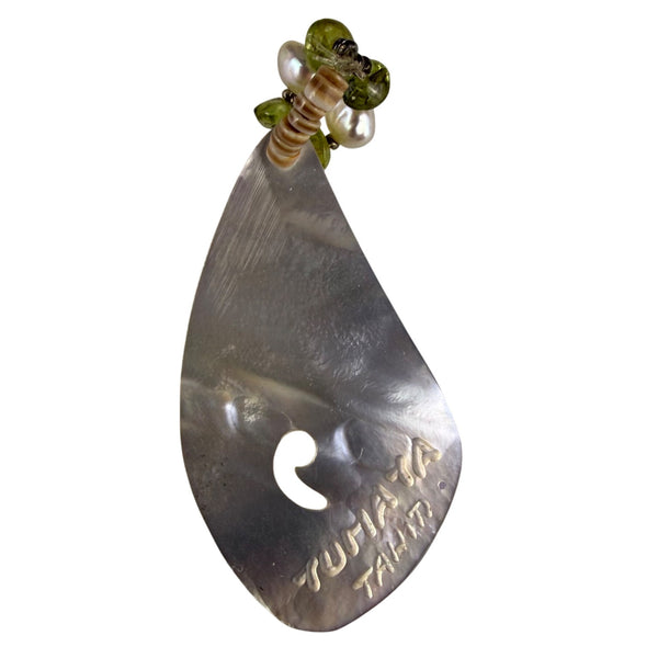 Tumata Tahiti Women’s Mother Of Pearl Pendant Fleur Green Bead Accent