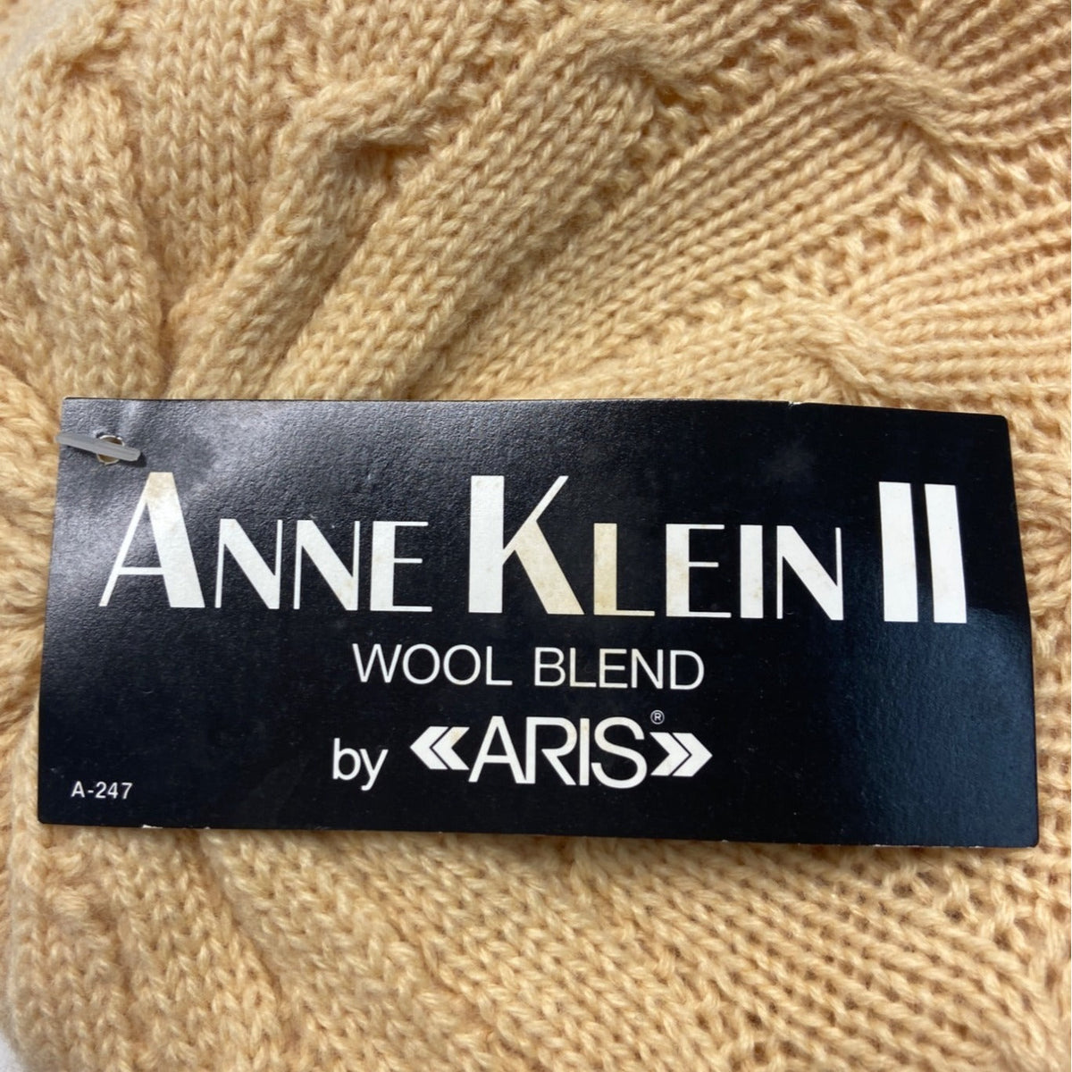 Anne Klein II Womens Wool Blend Knitted Beige Beret Beanie - One Size