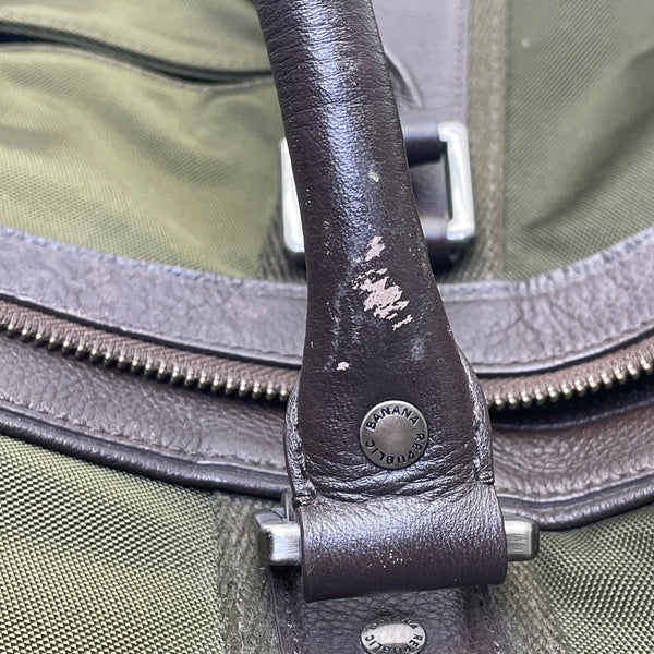 Banana Republic Unisex Olive Nylon & Leather Buckle Accents Weekend Travel Bag