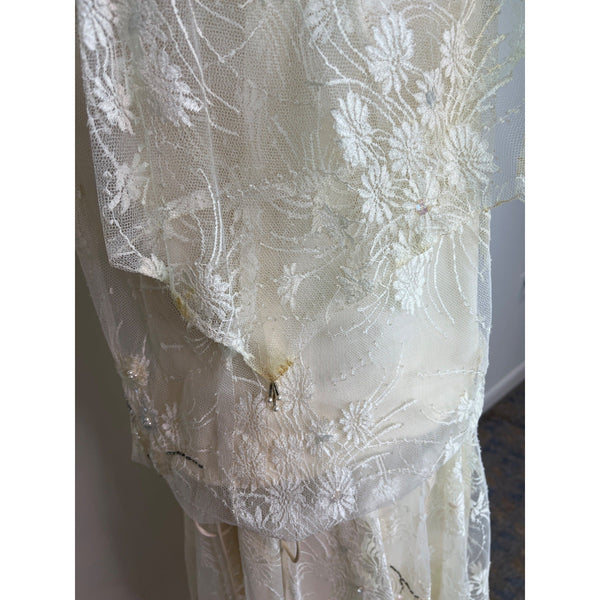 Riña di’ Montella Vintage Ivory Lace Overlay Dress With Floral Embroidery Sz 12