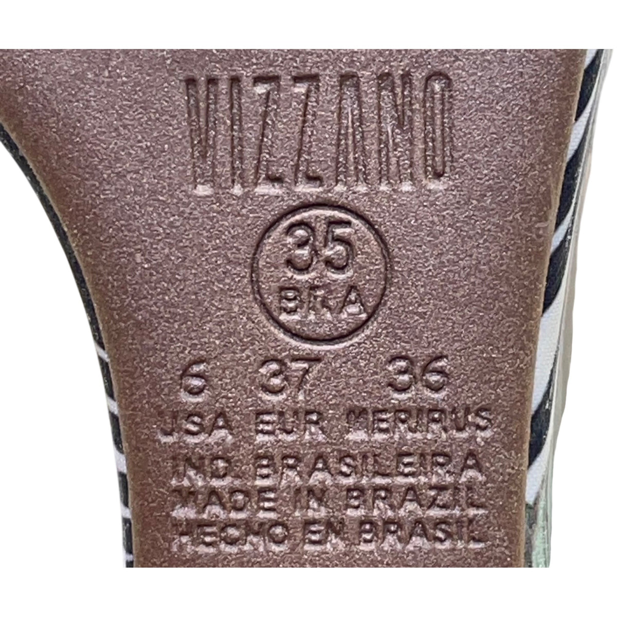 Vizzano Women’s White Faux Leather Tropical Pineapple Print Wedge Sandals Size 6