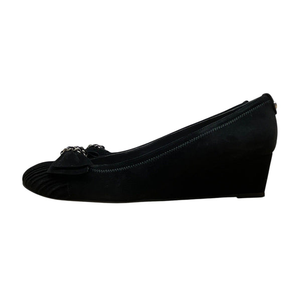 Stuart Weitzman Black Suede Giveable Bow & Chain Accent Wedge Flats Size 10M