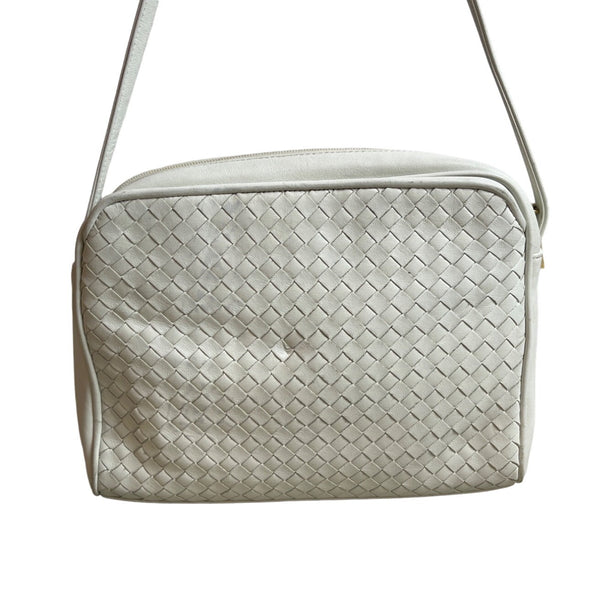 Bloomingdale’s Women's White Leather Woven Crossbody Bag Sz M
