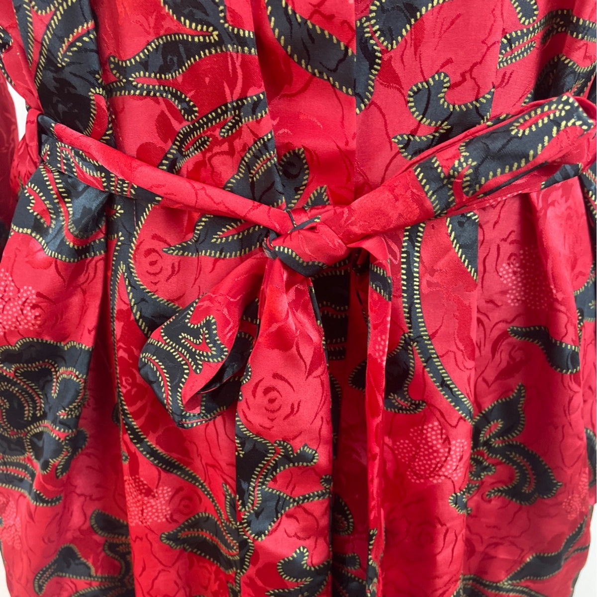 Expressions Women’s Red & Black Floral Jacquard Robe With Belt Long Length Sz M