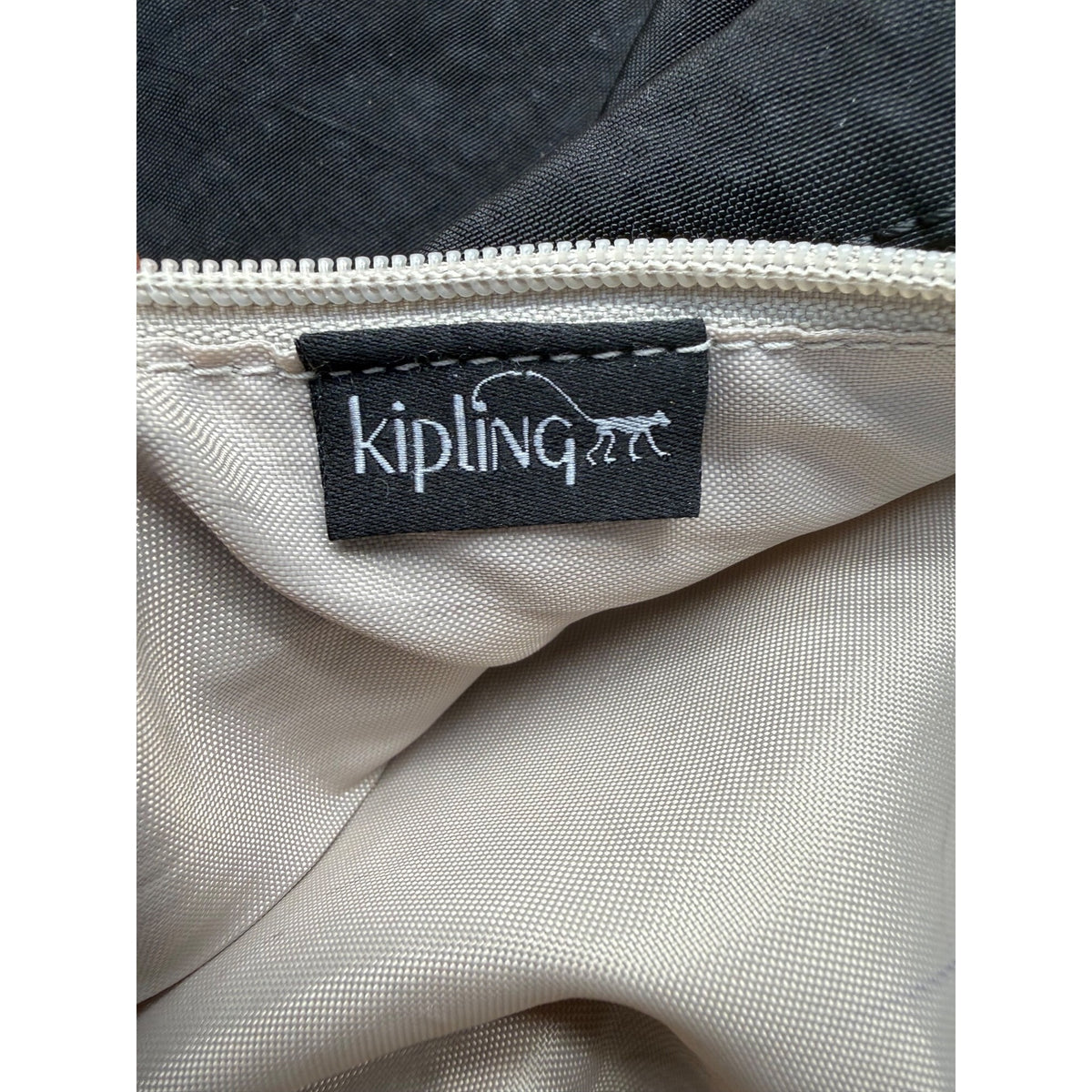 Kipling Womens Black Nylon Crossbody Bag Multiple Zipper Pockets Adjustable Strap Lightweight
