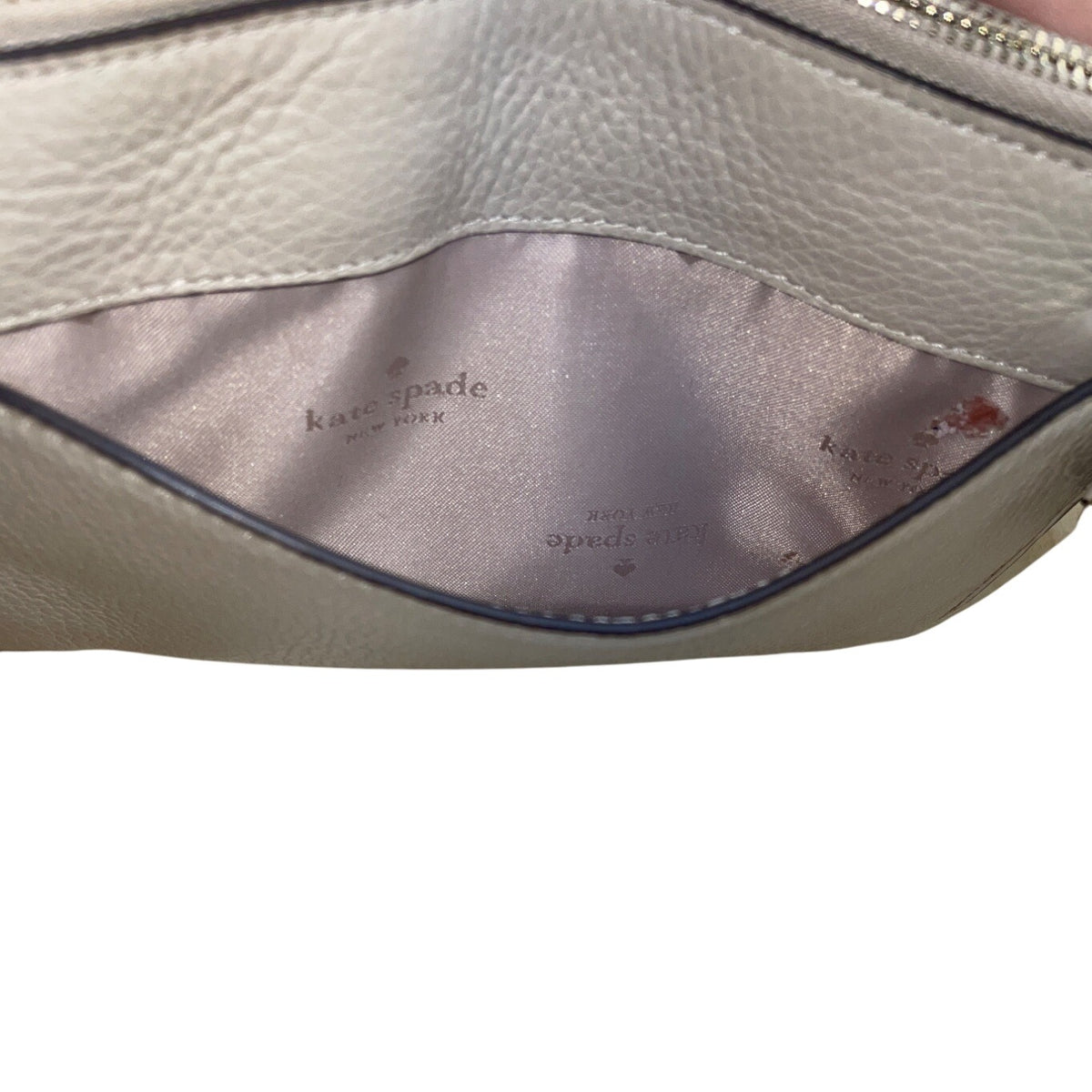 Kate Spade Beige & White Pebbled Leather Front Pocket Leila Crossbody Bag Sz S