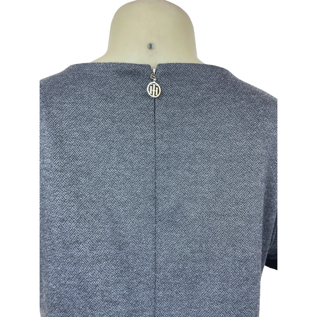 Tommy Hilfiger Gray & Black Shift Dress With Button Pockets & Back Zip Sz 14