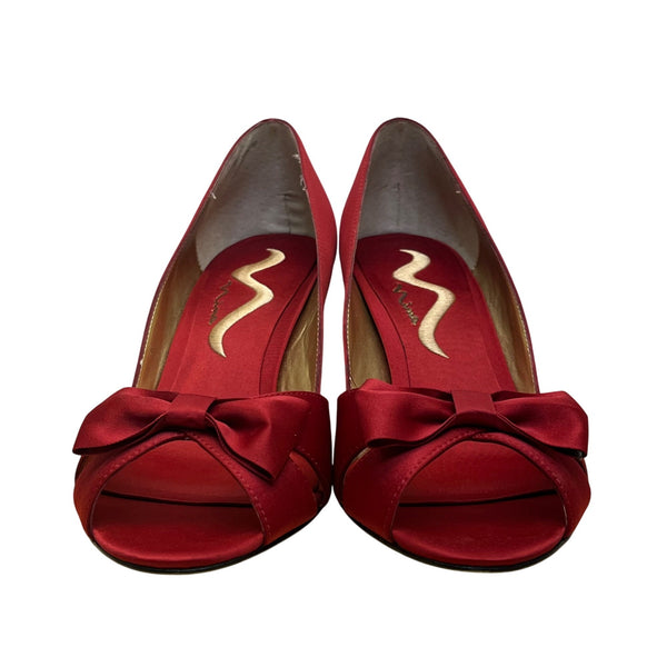 Nina Women’s Red Satin Bow Accent Leather Sole Open Toe Heels Size 8.5M